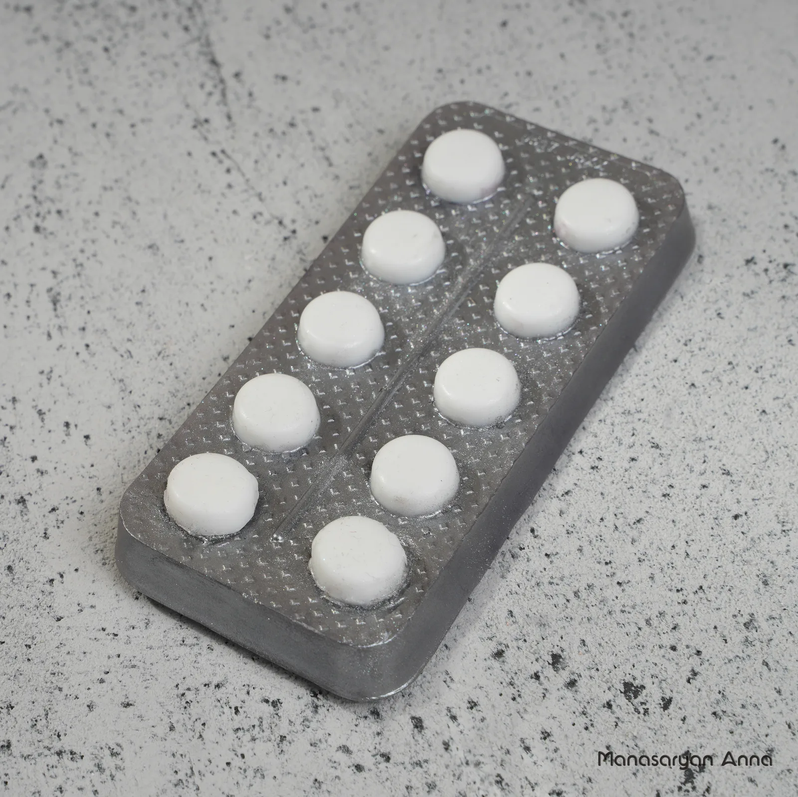 Таблетки — ракурс 2